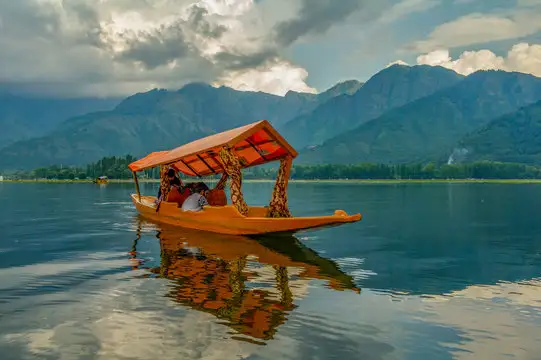 Srinagar & Gulmarg Short Break thumbnail 5